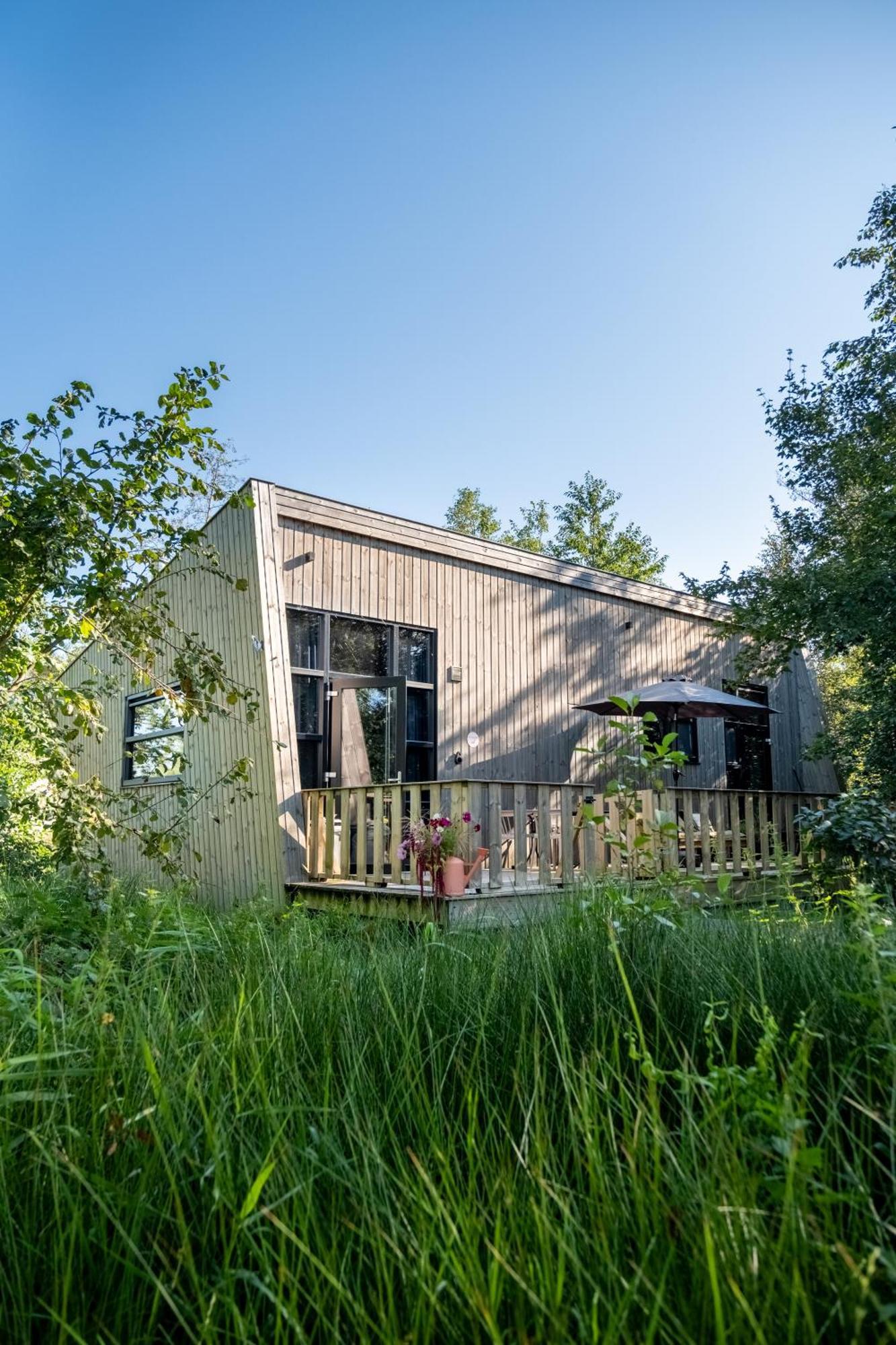 Pean-Buiten Waterlodges Nes  Exterior foto