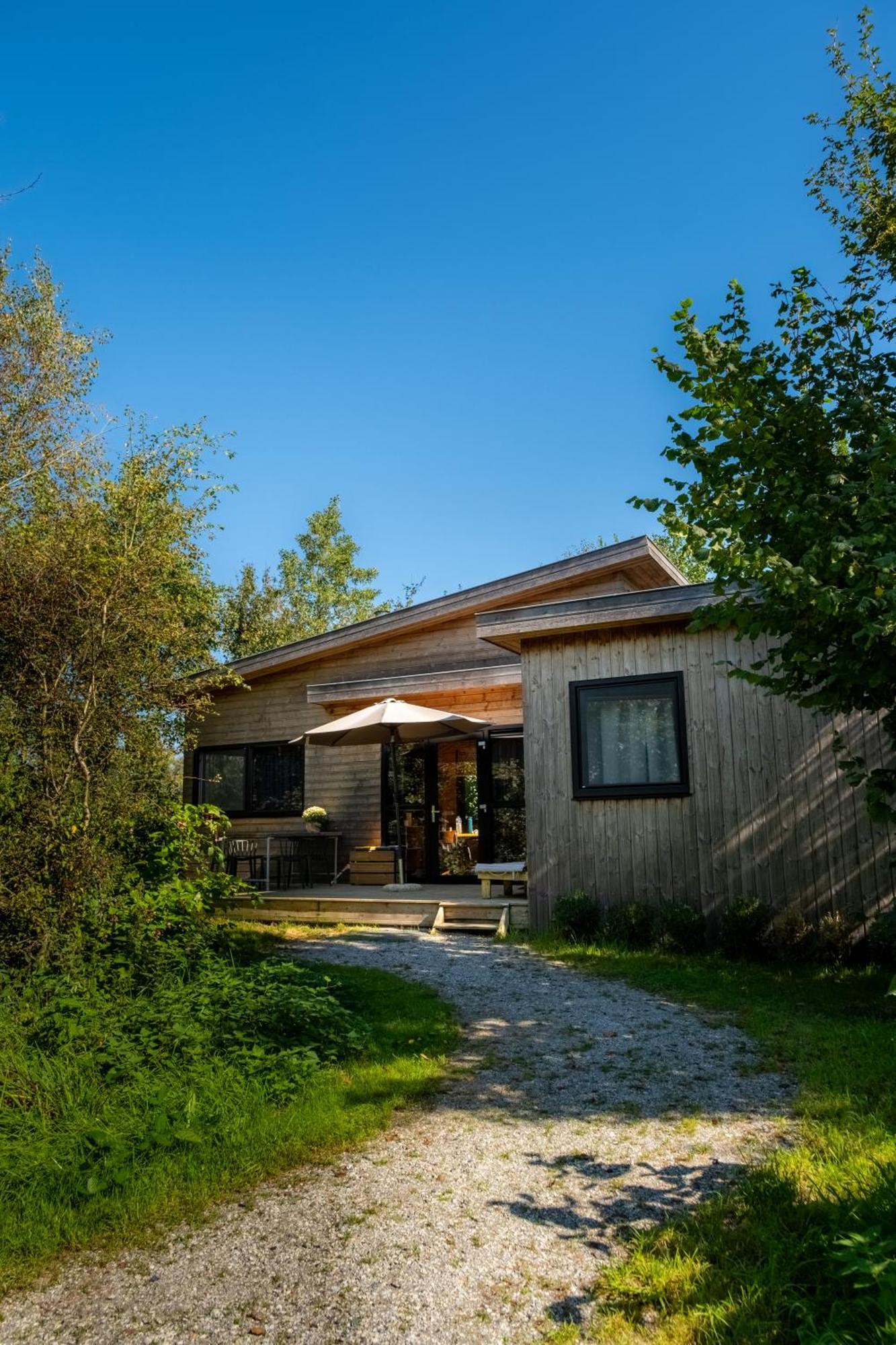 Pean-Buiten Waterlodges Nes  Exterior foto